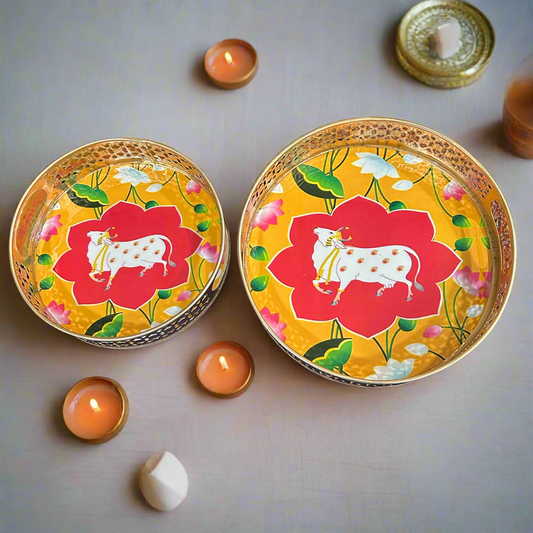 Circular Golden Tray With Pichwai Cow Art Picture