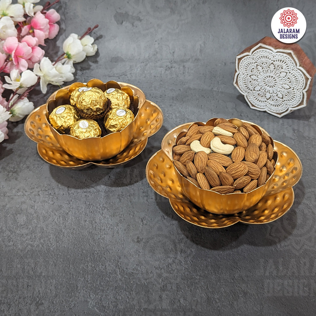 Flower Bowls For Dryfruits/ Chocolate Serving (Single Piece)