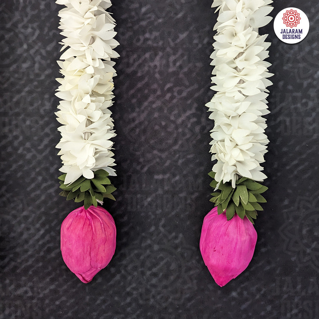 Lotus Buds Hanging (Pair)