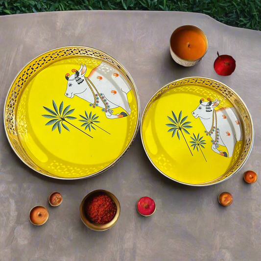 Circular Golden Tray With Pichwai Cow Art Picture