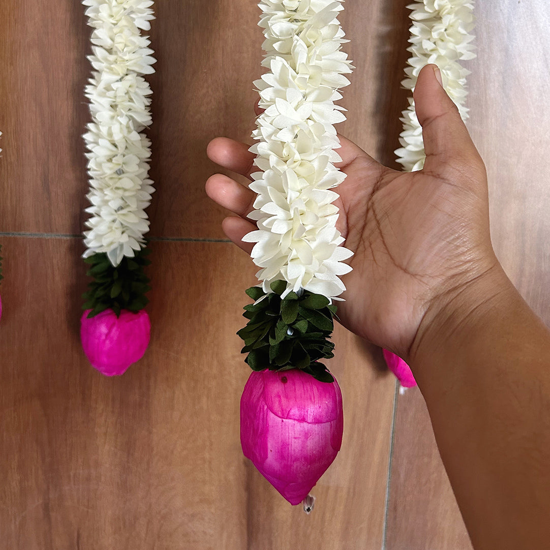 Lotus Gajra Hanging