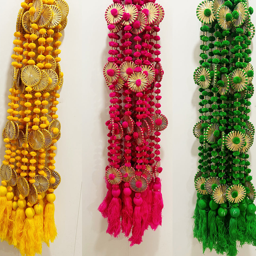 Pom Pom Hanging (Pair)