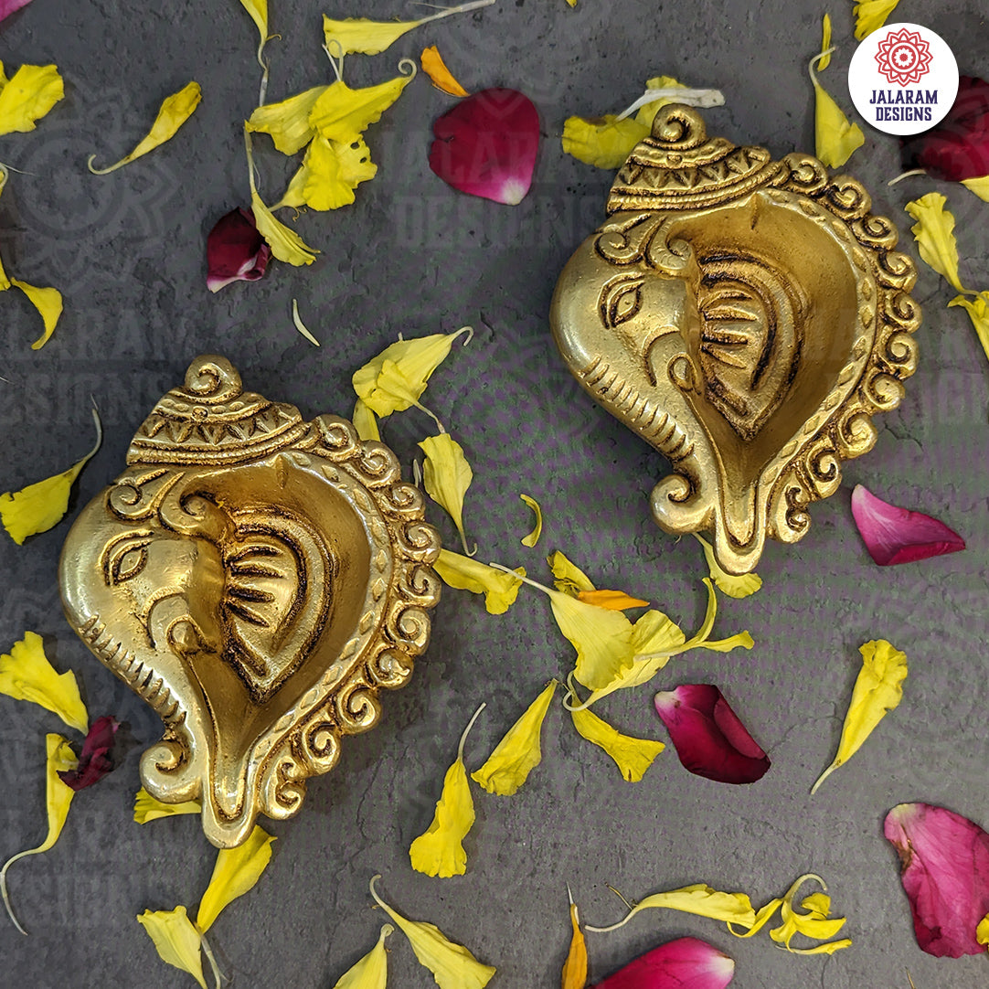 Ganesh Diya (Set of 2)