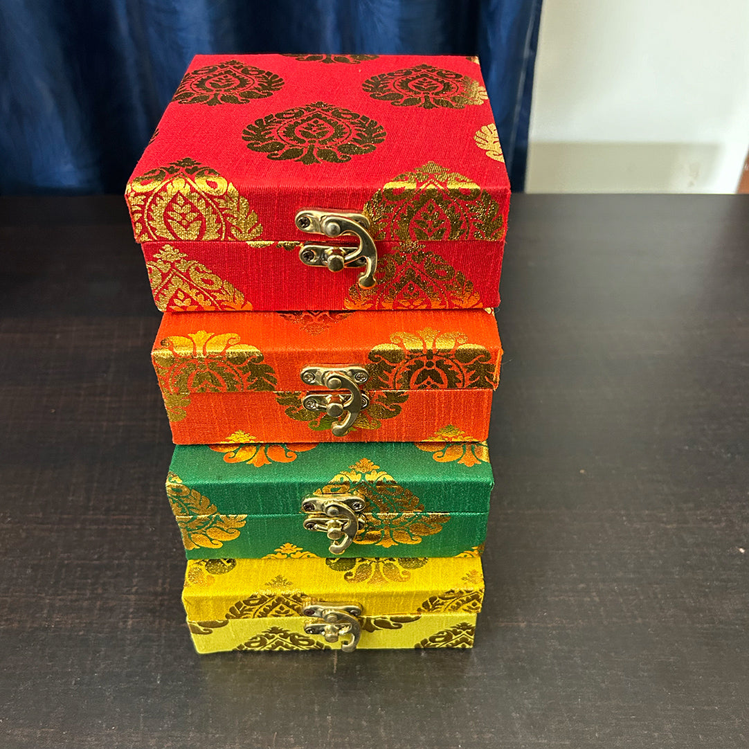 Square Brocade Design Gift Box