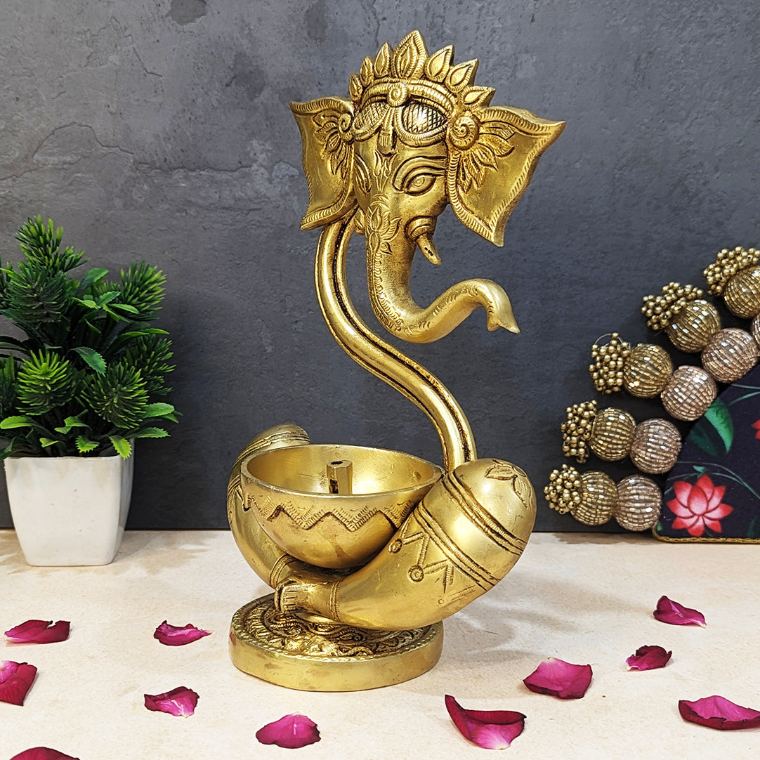 Brass Ganesha Idol with Akhand Diya