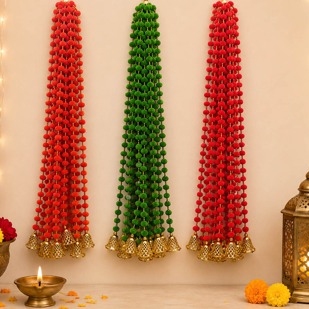 Pompom Hanging with Bells (Pair)