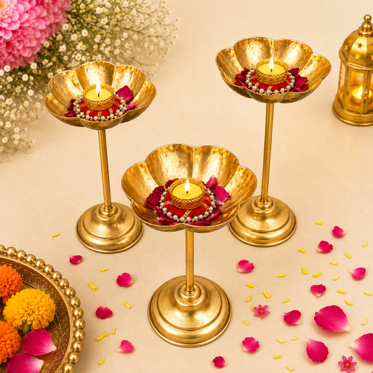 Taj Bowl Hammered Urli Candle Stand (Set Of 3)