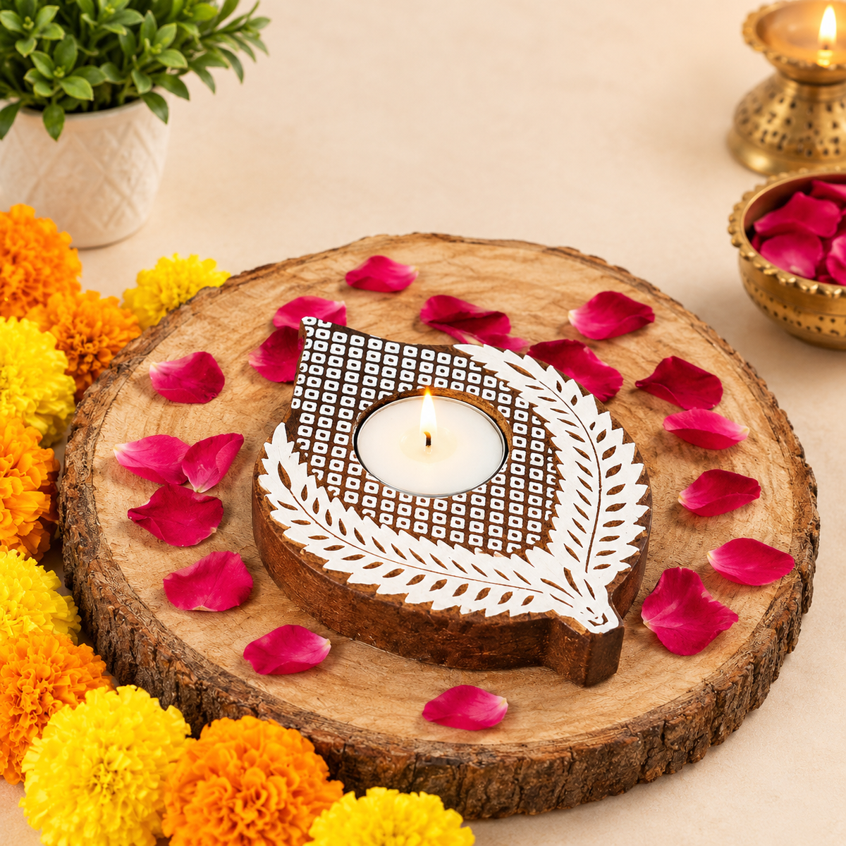 Leaf Shaped Wooden Block Tea Light Holder
