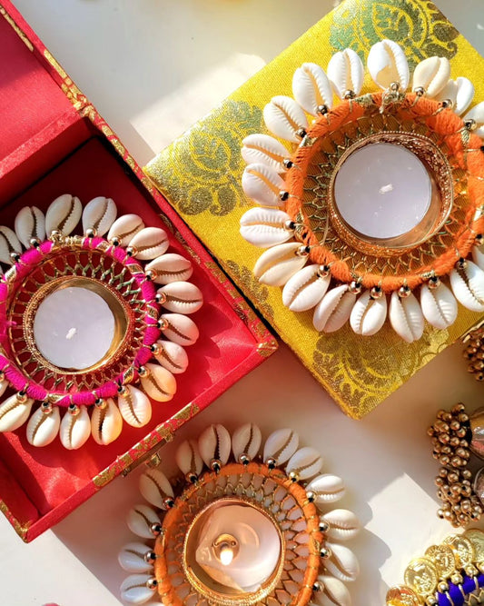 Shell Diya Gift Hamper