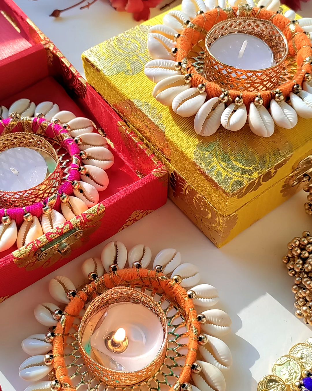 Shell Diya Gift Hamper